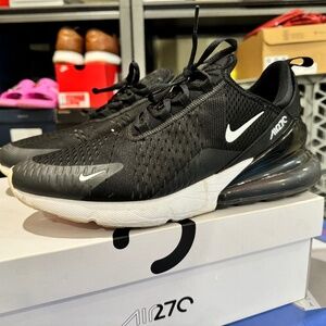 Nike Air Max 270 - Black/White - Size 11.5